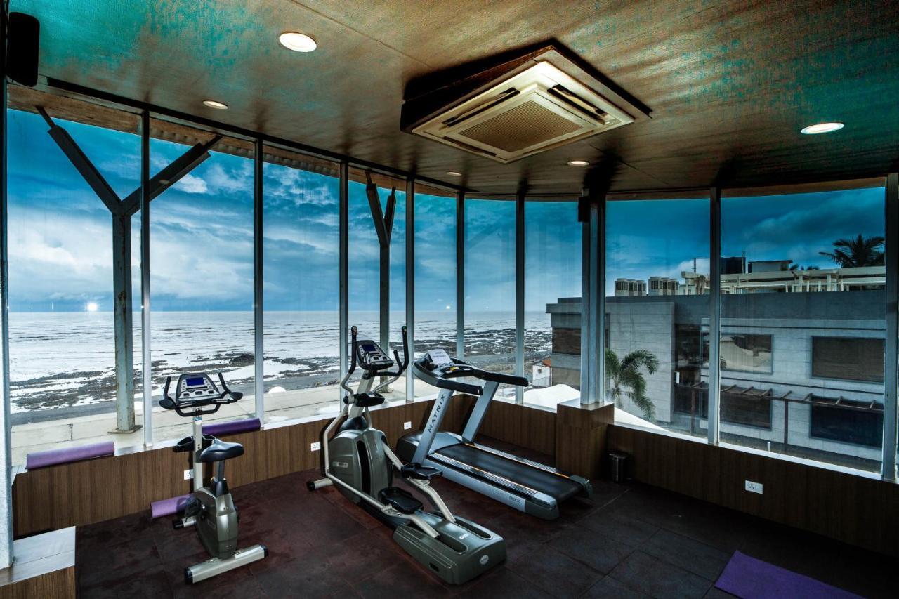 The Gold Beach Resort Daman Exterior foto